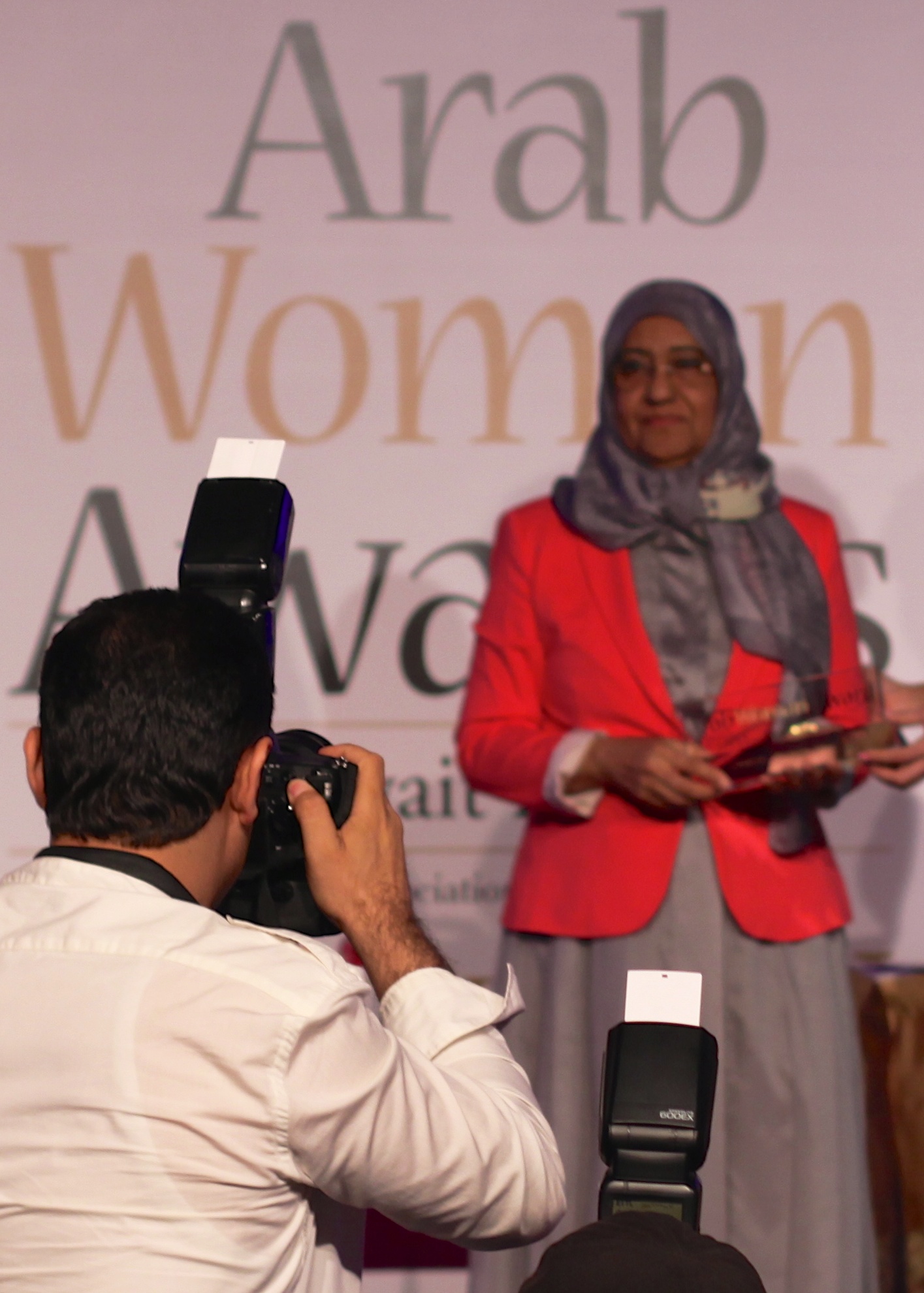 Najma Abdullah Idrees, "The Concept of Death and its Development in Modern Arabic Poetry", Thesis presented for the degree of Doctor of Philosophy in the University of London - School of Oriental and African Studies, May 1987.